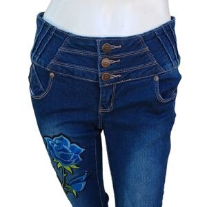 43177....Kaba Skinny Jeans Size 7